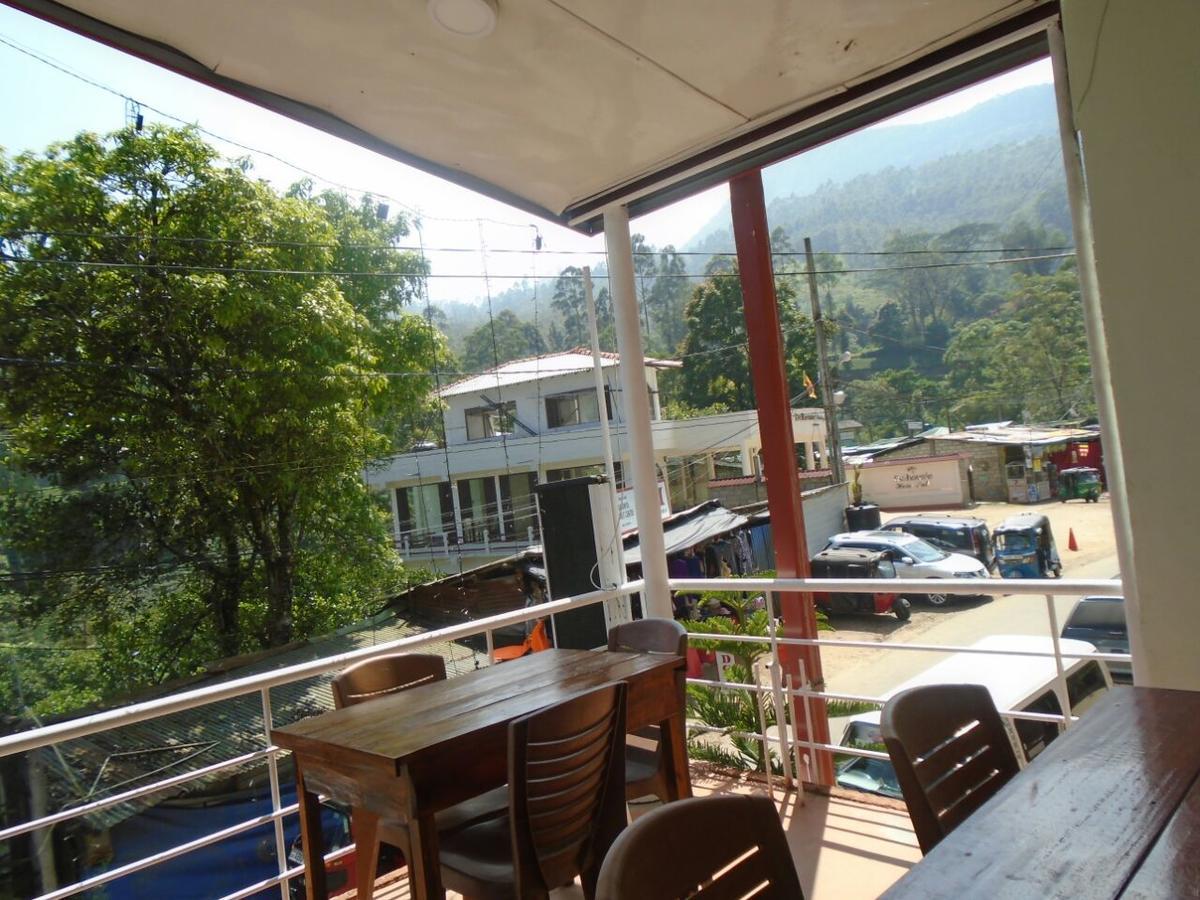 Siumi Rest Hotel Nallathanniya Exterior photo